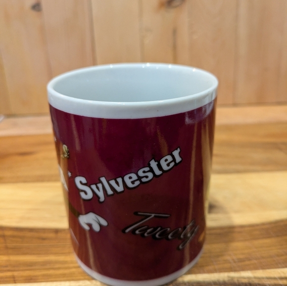 Cartoon Character Mug - Maroon and White Looney Tunes - Picture 4 of 6